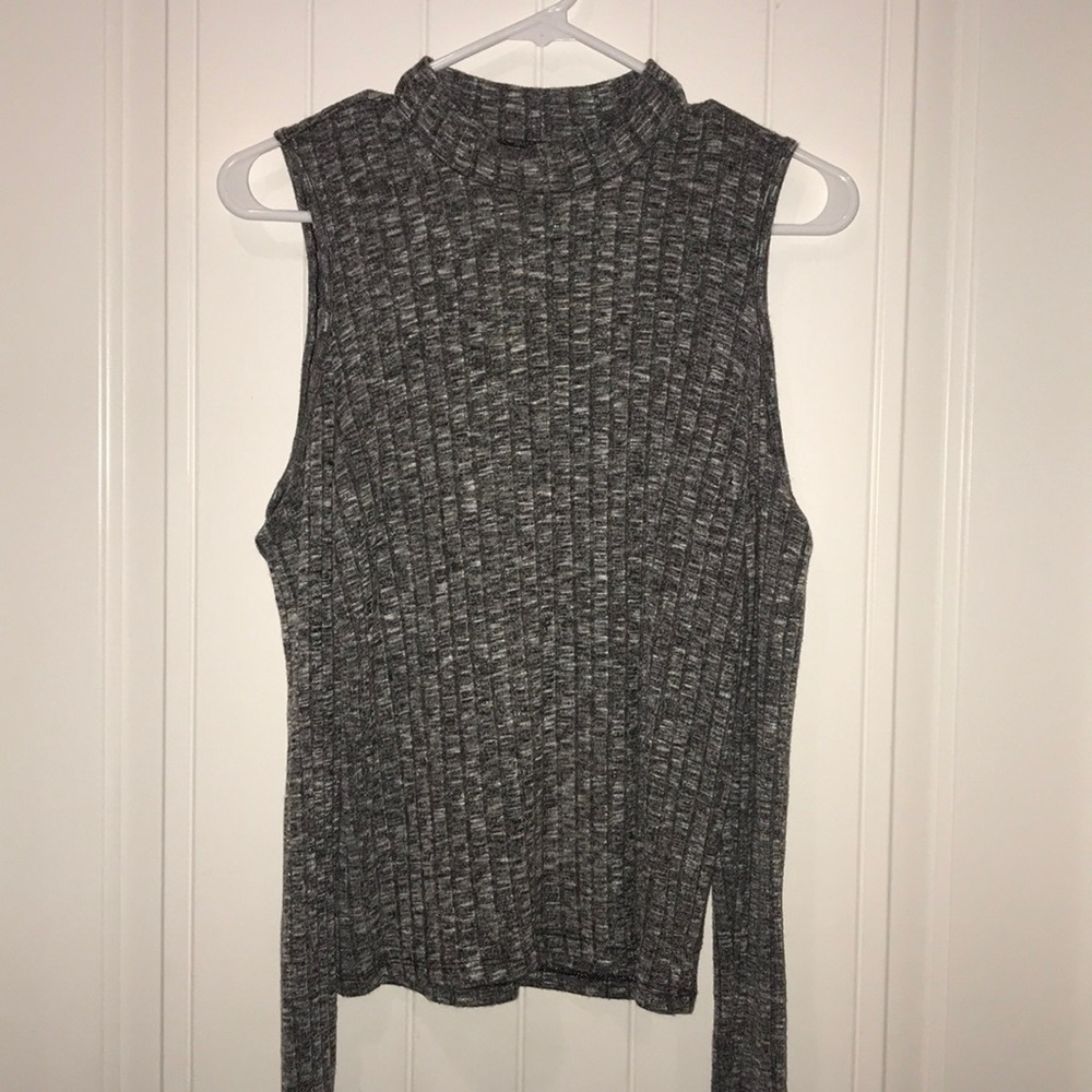 BUNDLE. American Eagle, Charlotte Russe, Foreign Exchange Tops